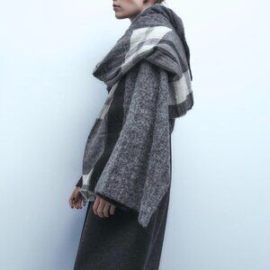 ZARA Women's Wool Blend Contrasting Checked Scarves(Gray, Size:M)